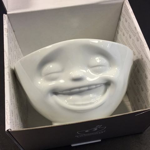 tassen schaal laughing